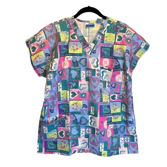 5 for $25🔥MHD Scrubs Heart Scrub Top Medium (10/12) - Picture 1 of 5